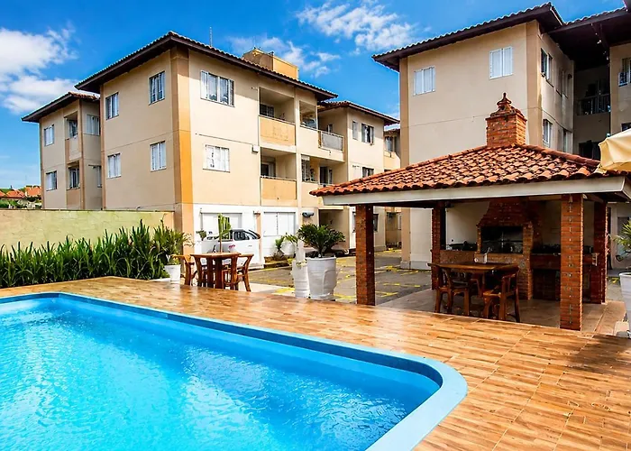 aconchegante com piscina - Praia Grande